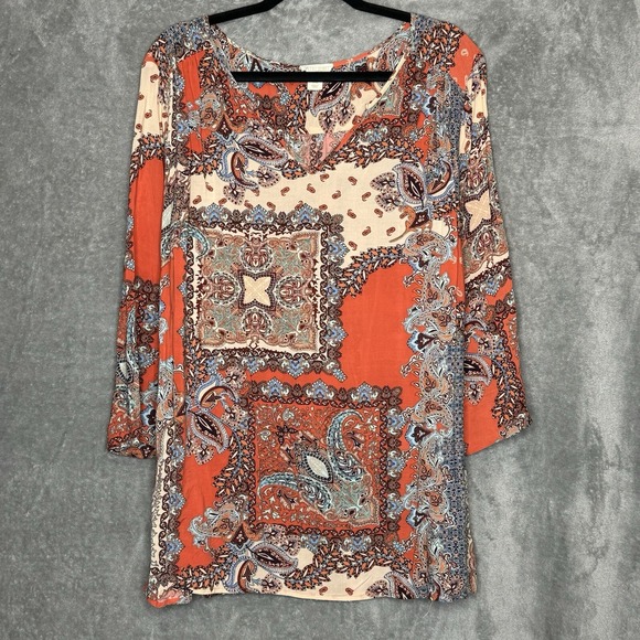 Lucy & Laurel 1X Top Shirt Orange Paisley 3/4 Sleeve V Neck Knit Lightweight - Picture 1 of 6